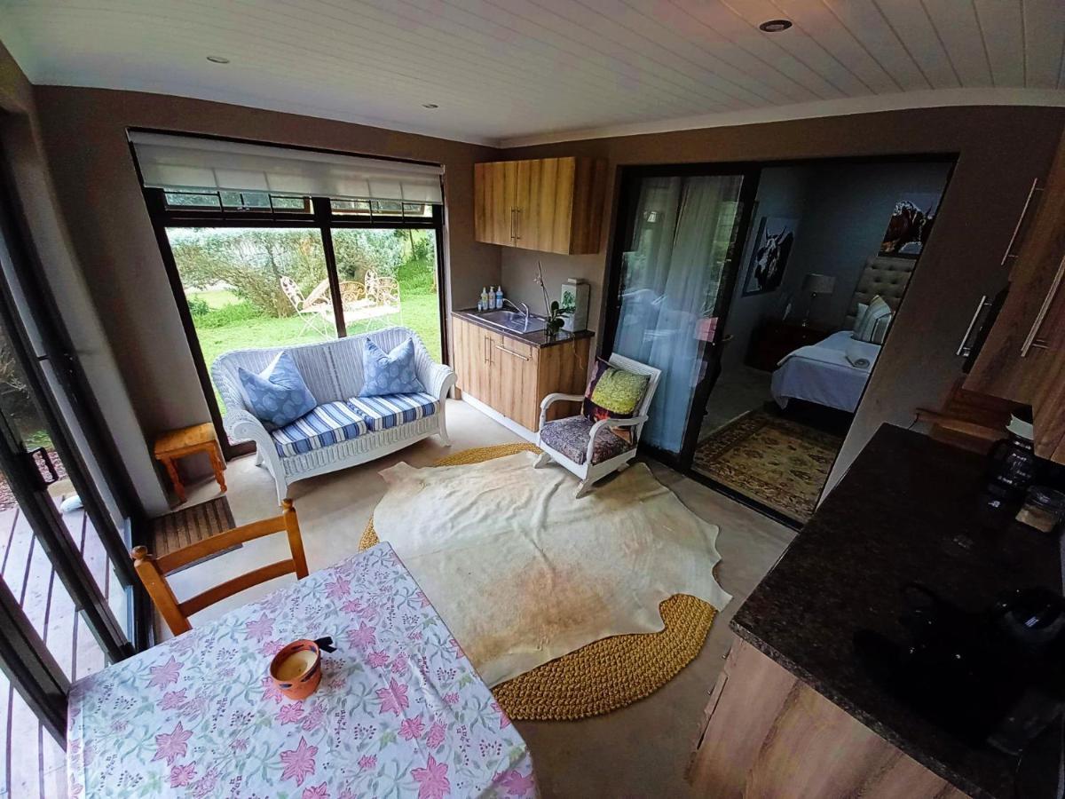 Cavalo Guesthouse & Equestrian Estate Drummond エクステリア 写真