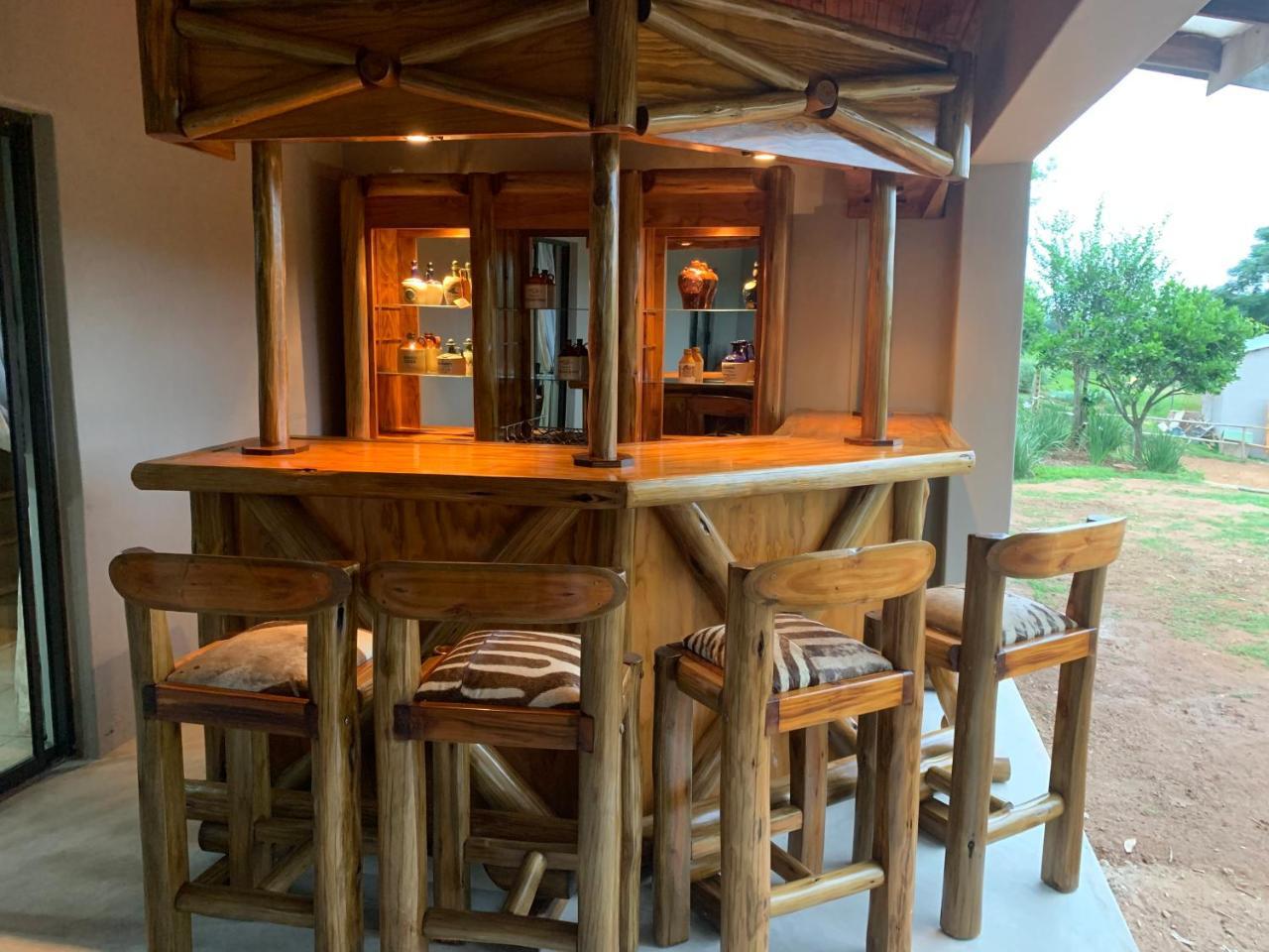 Cavalo Guesthouse & Equestrian Estate Drummond エクステリア 写真