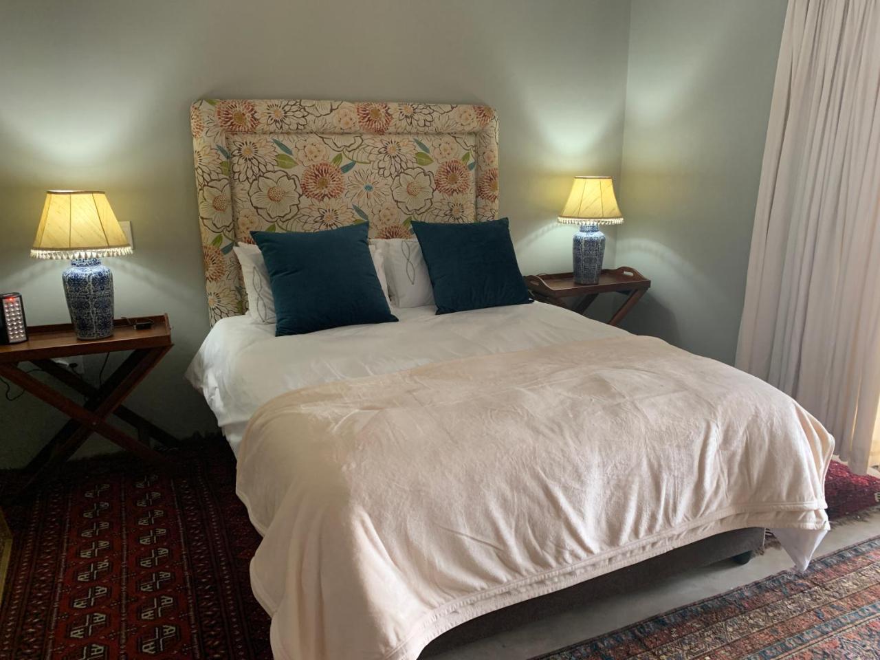 Cavalo Guesthouse & Equestrian Estate Drummond エクステリア 写真