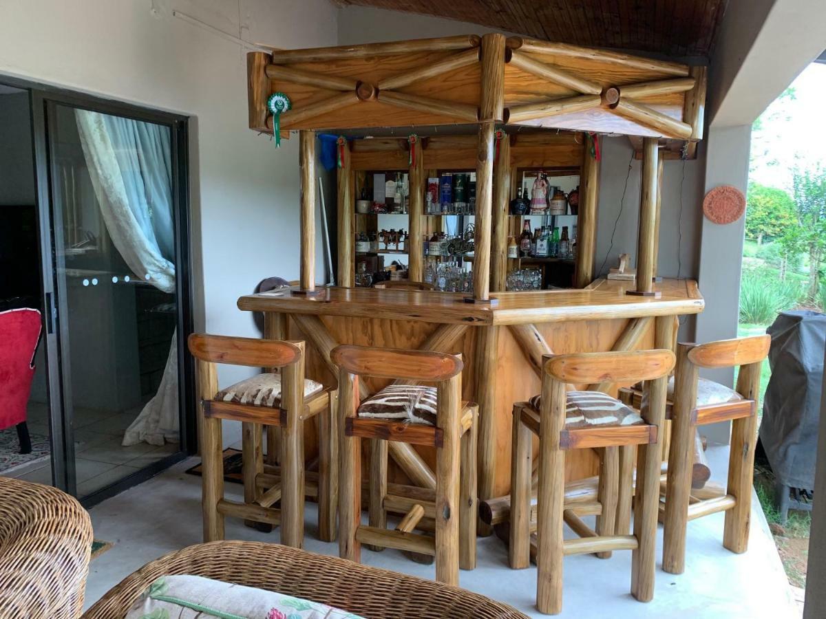 Cavalo Guesthouse & Equestrian Estate Drummond エクステリア 写真